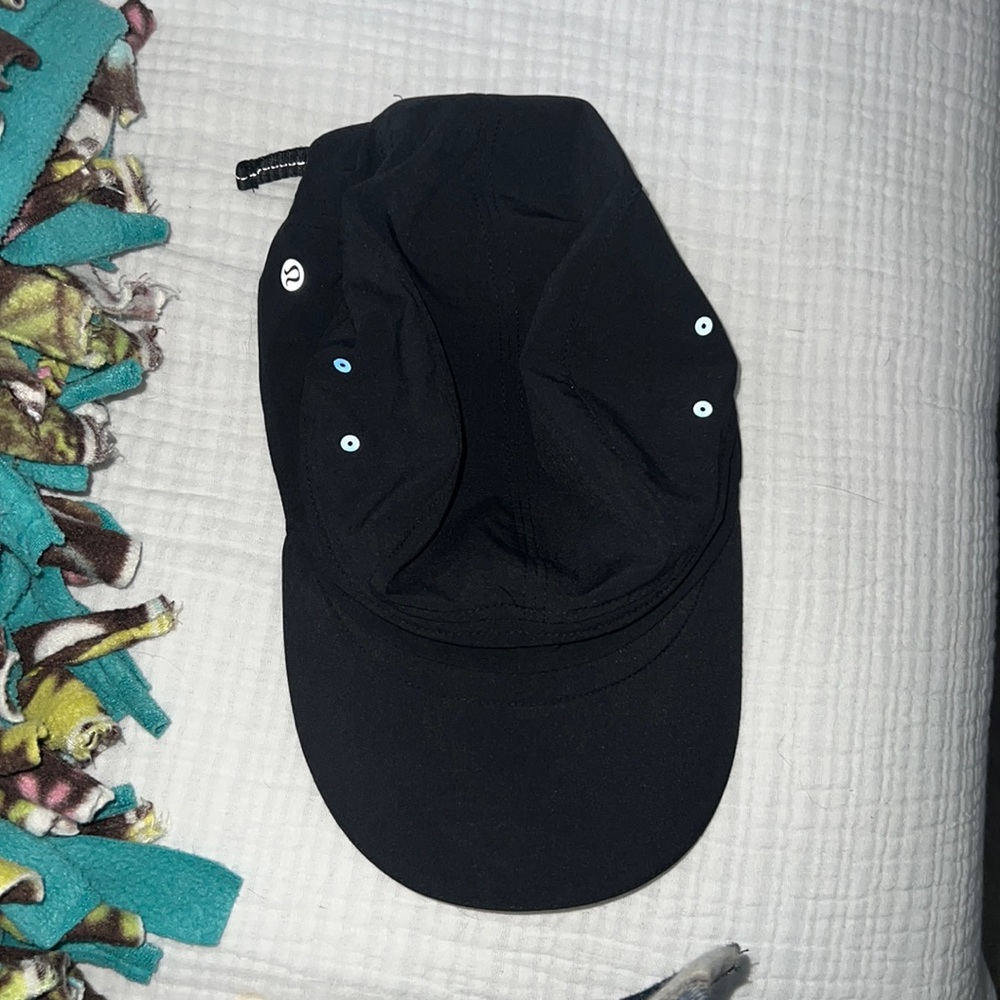 Lulu lemon hat worn twice